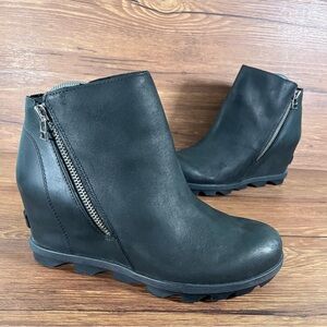 Sorel Joan Of Arctic Wedge Black Leather Booties Boots Women’s Size 9.5 Shoes
